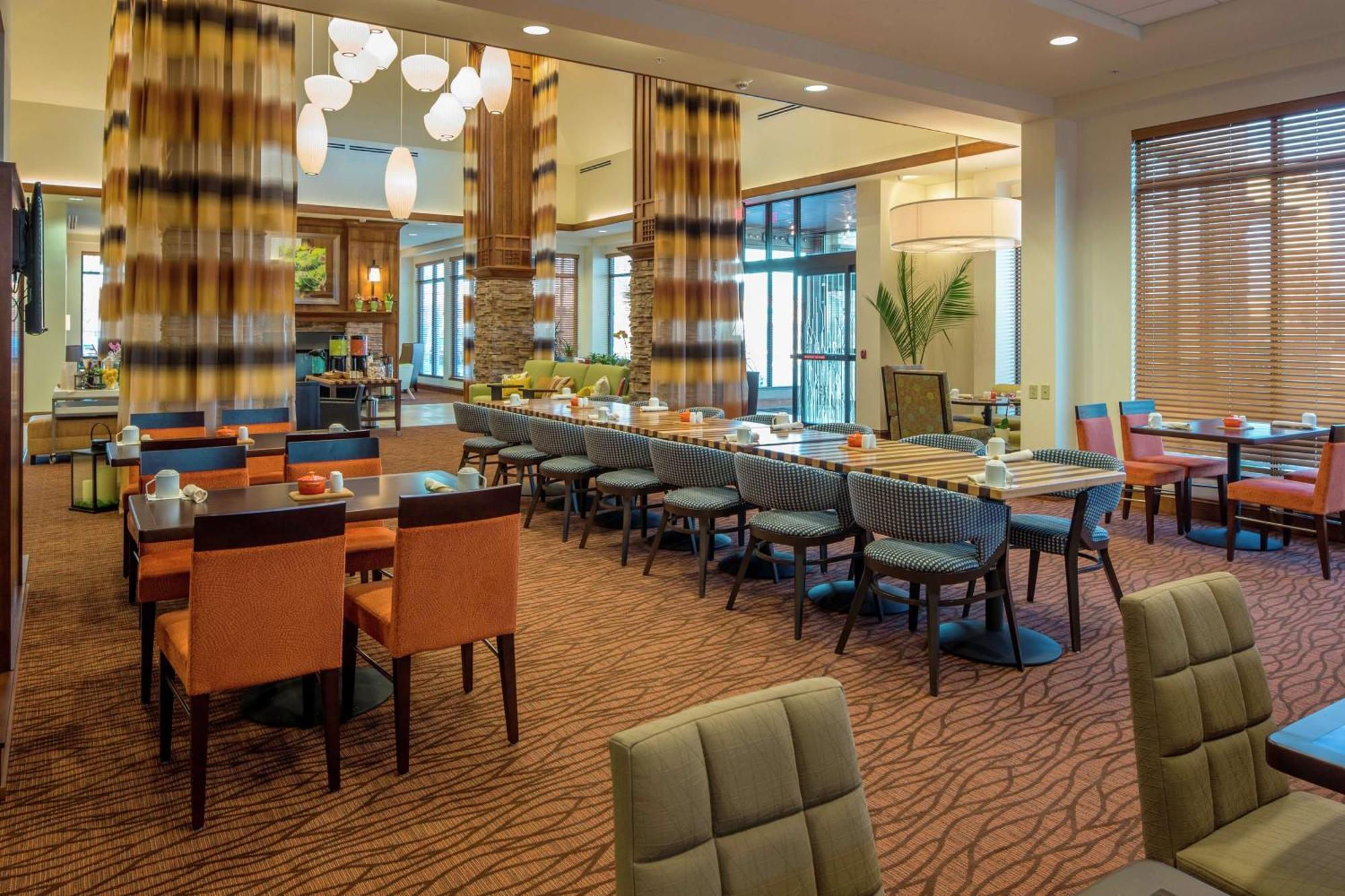 Hilton Garden Hotel 3*